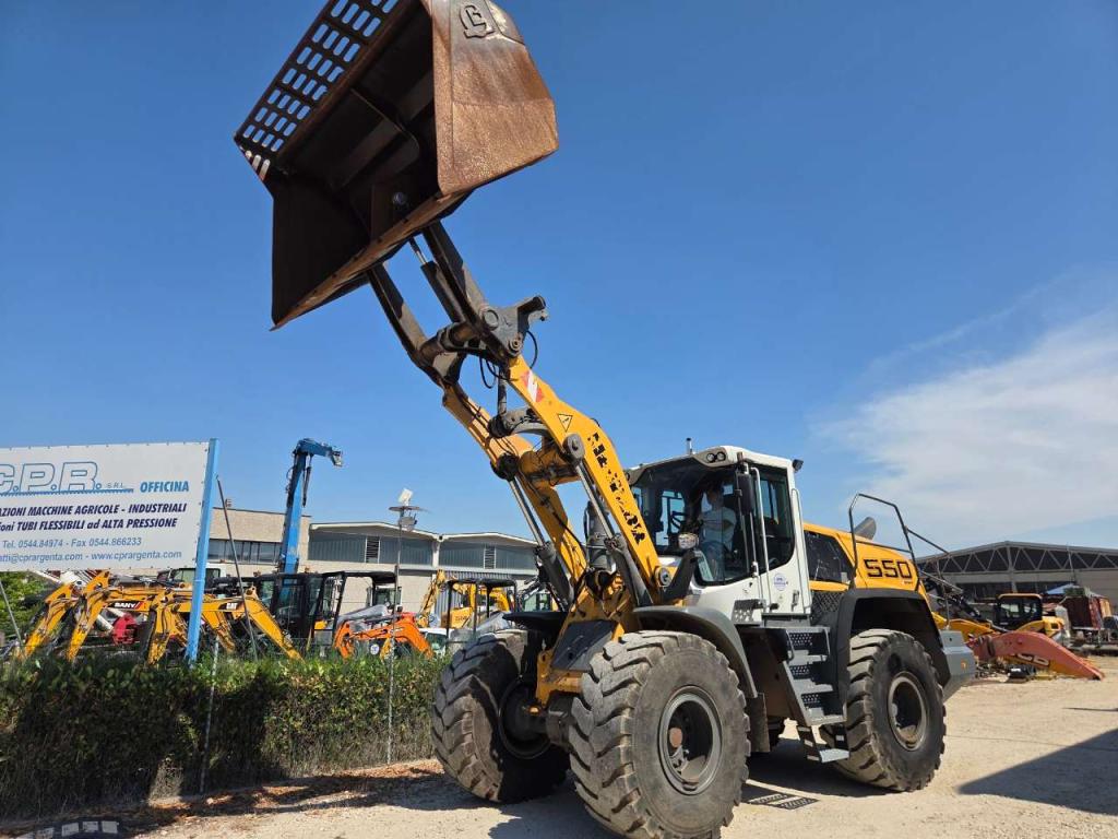 Liebherr L550 XPOWER Foto 1