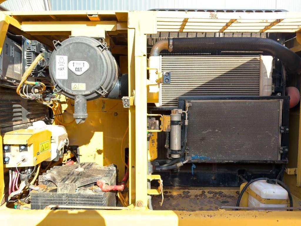 Caterpillar 320D L Foto 29