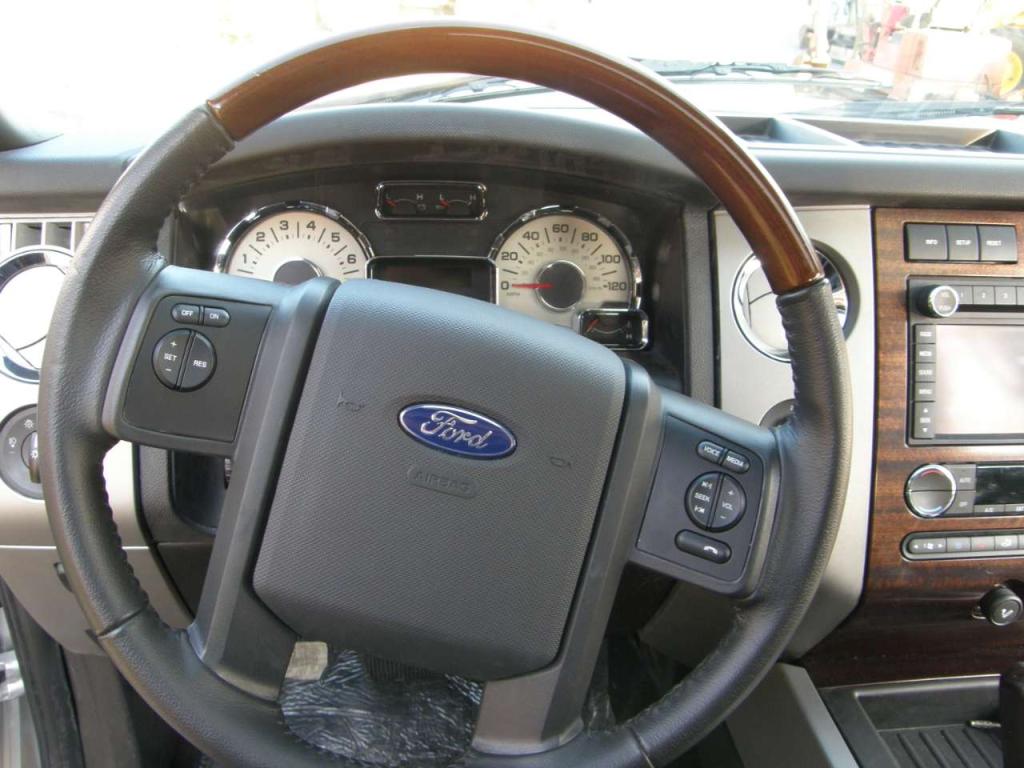 Ford Expedition Limite 4Wd Suv Foto 7