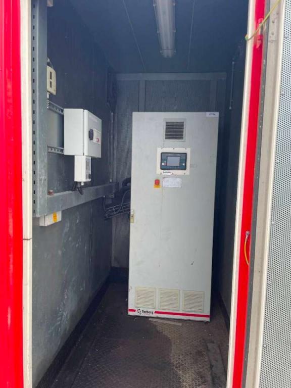 Caterpillar XQ2000 - 2.250 kVA Generator - DPX-12671 Foto 19