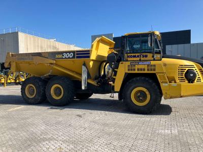 Komatsu HM300-5E0 vendida por Varini Srl