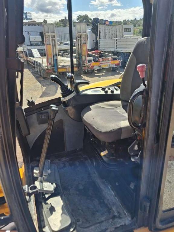 JCB 8065 Foto 7