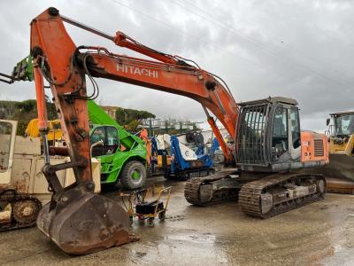 Hitachi ZX240N-3 vendida por Omeco Spa