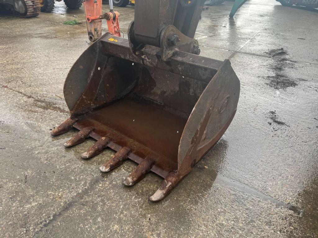 Hitachi ZX240N-3 Foto 11