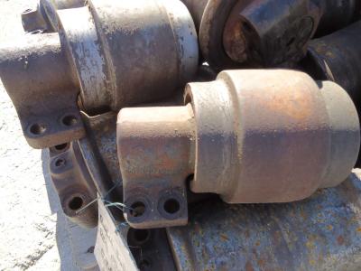 Rodillos superiores para Fiat Hitachi EX 215 vendida por OLM 90 Srl
