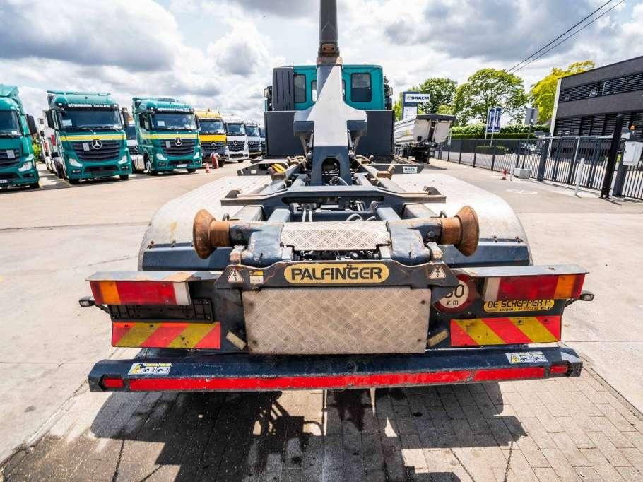 Iveco TRAKKER 360-6x4-PALFINGER Foto 10