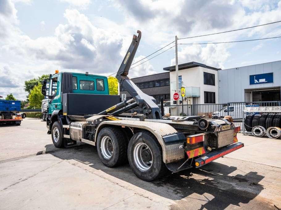 Iveco TRAKKER 360-6x4-PALFINGER Foto 5