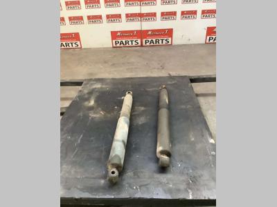 AMMORTIZZATORI ANTERIORI para Iveco 260/330 F 35 vendida por Massucco T. Srl Area Ricambi
