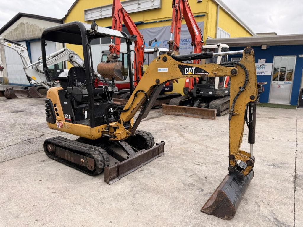 Caterpillar 301.8 Foto 3
