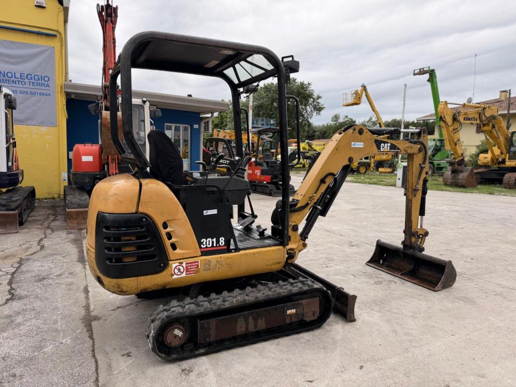 Caterpillar 301.8 Foto 4