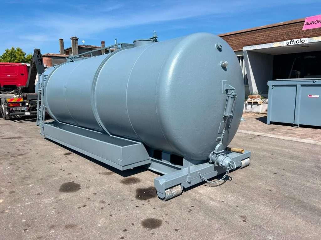 CISTERNA SCARRABILE USATA IN FERRO Foto 3