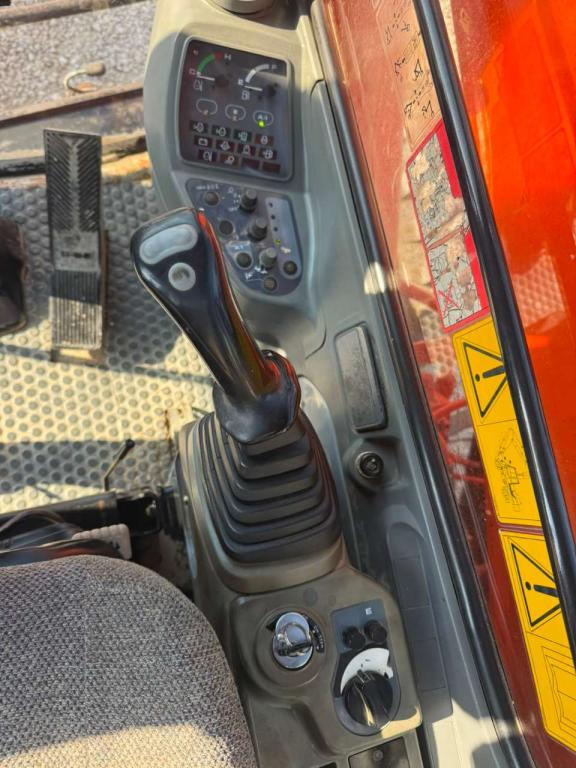 Fiat Hitachi EX135W Foto 13