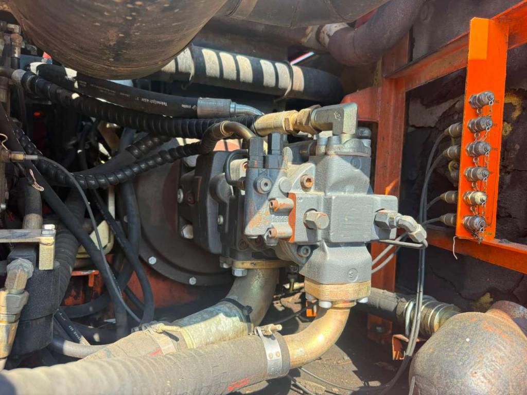 Fiat Hitachi EX135W Foto 15