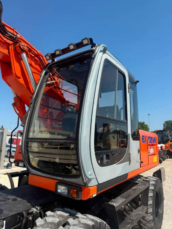 Fiat Hitachi EX135W Foto 6