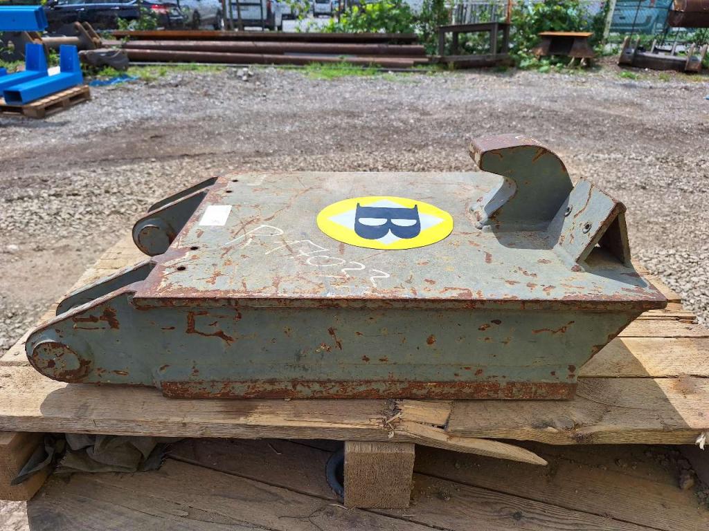 S1 for 20-25 ton excavators Attachment plate Foto 4