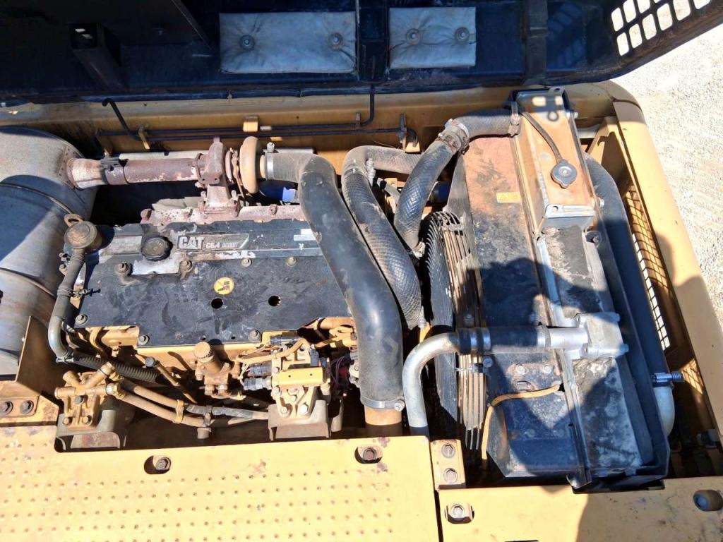 Caterpillar 323D Foto 9