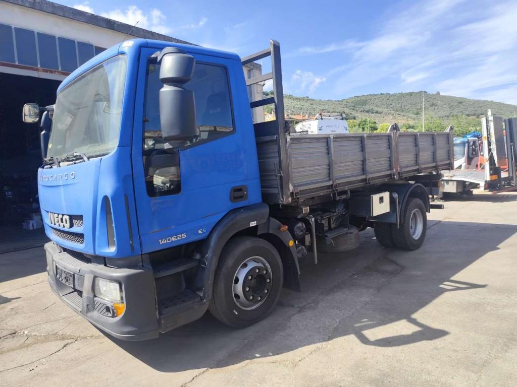 Iveco EUROCARGO 140E25 Foto 11