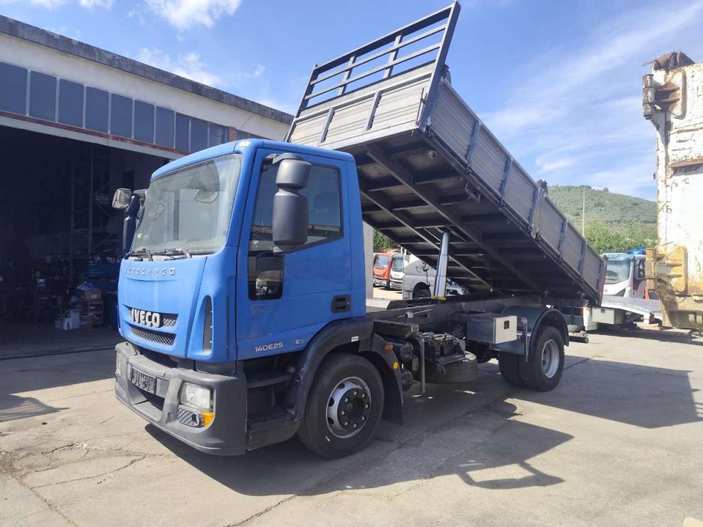 Iveco EUROCARGO 140E25 Foto 23