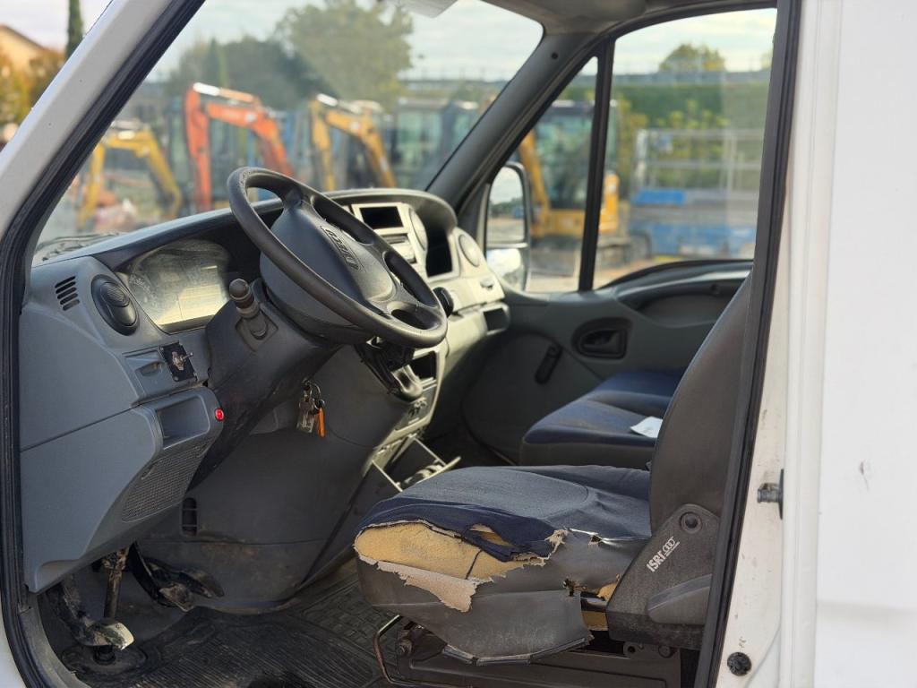 Iveco DAILY 35C10 Foto 8