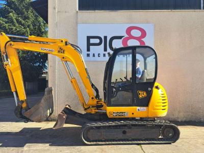 JCB 8060 vendida por Pic8 Srl