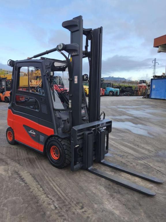 Linde E30L-01 Foto 2