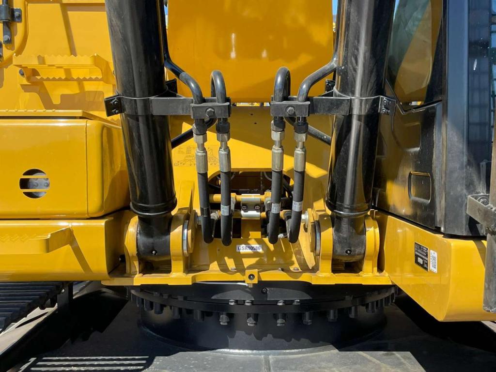 Caterpillar 323D3 Foto 10
