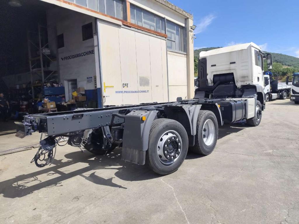 Iveco TGS 26.360 Foto 17