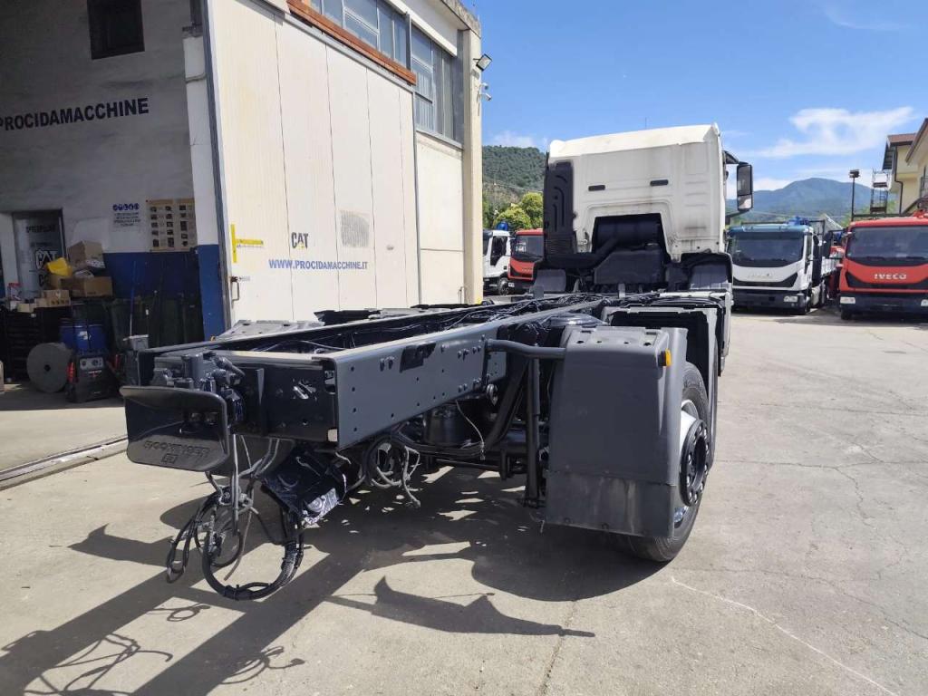 Iveco TGS 26.360 Foto 19