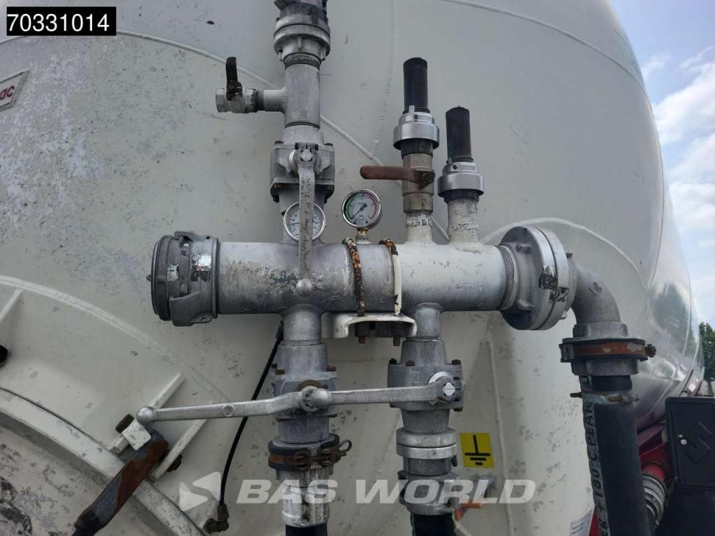 Spitzer 3 axles Tip Kippsilo Foto 11