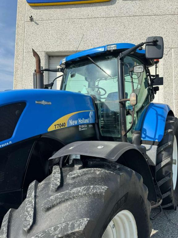 New Holland T7040 Foto 4