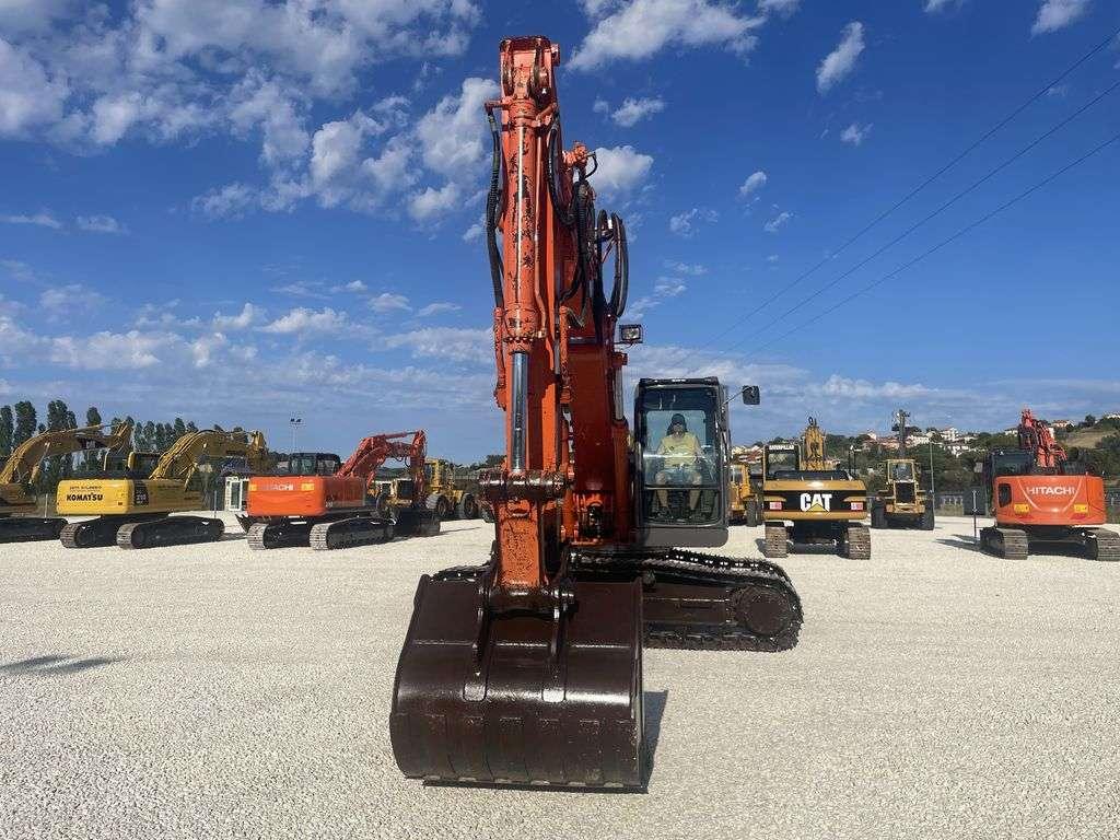 Hitachi ZX 210N Foto 2