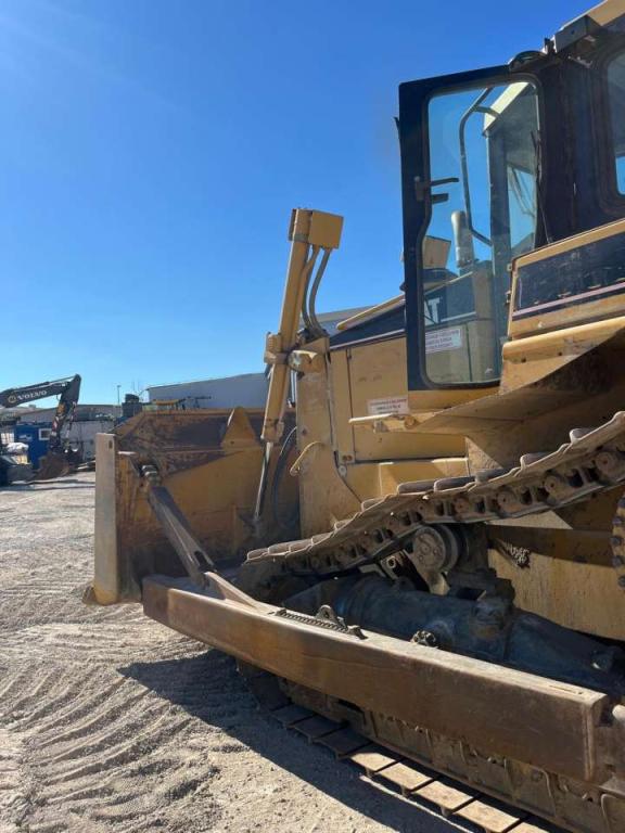 Caterpillar D6R series II STD Foto 23