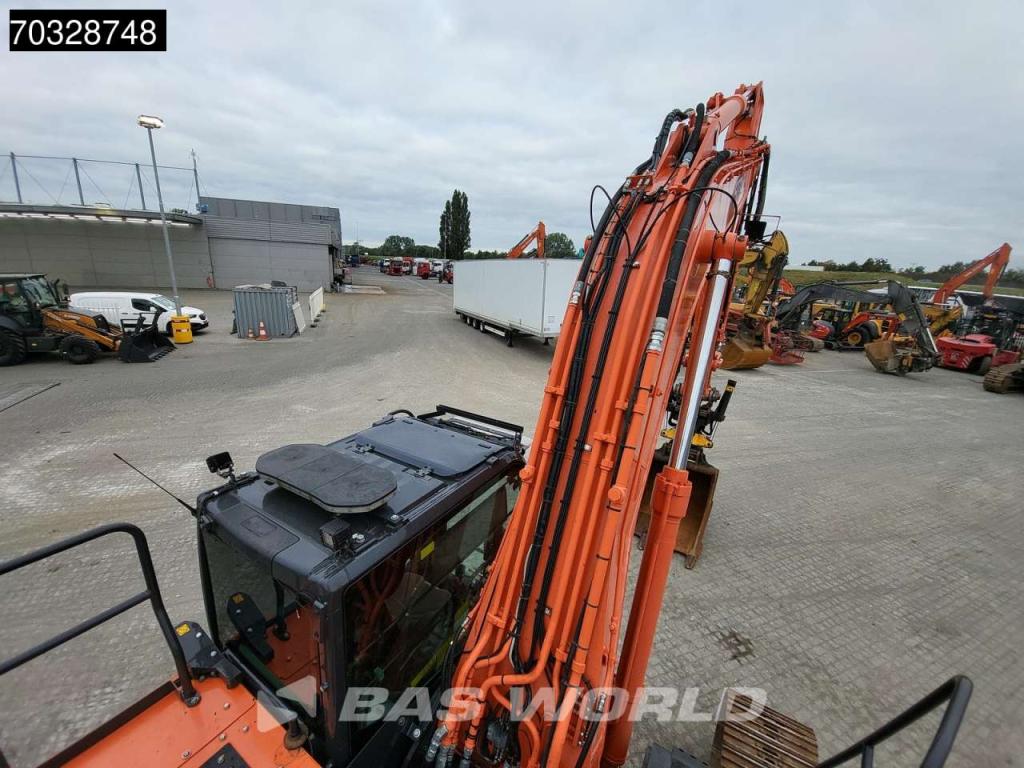 Hitachi ZX250 LC -6 Roto + Bucket Foto 8