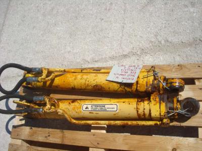 Cilndro de levantamiento para Fiat Allis FL 4C vendida por OLM 90 Srl