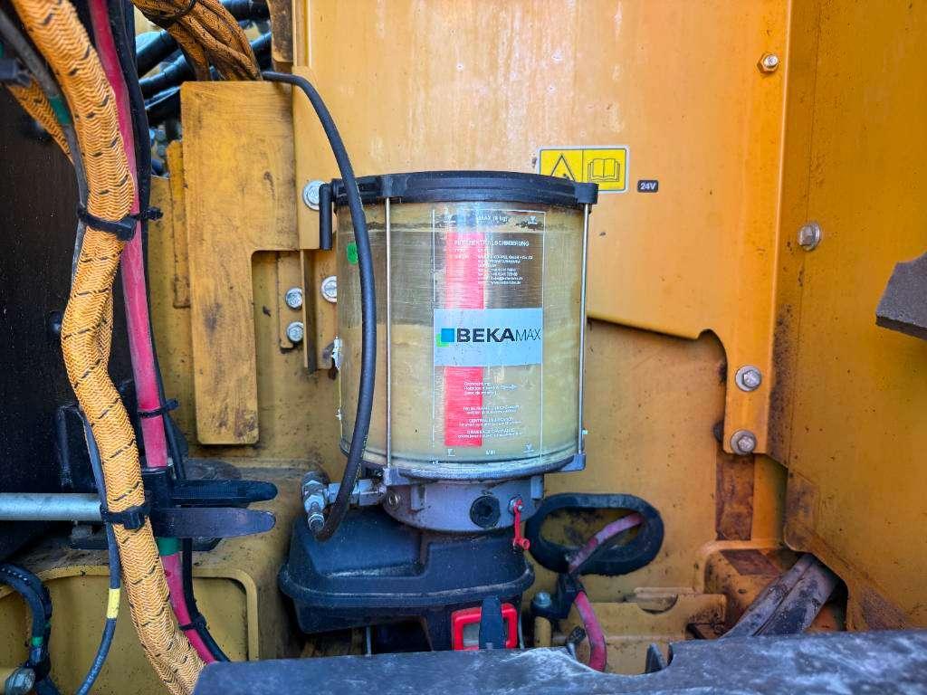 Caterpillar 323FL - New Bucket / Hammer Lines / Camera Foto 29
