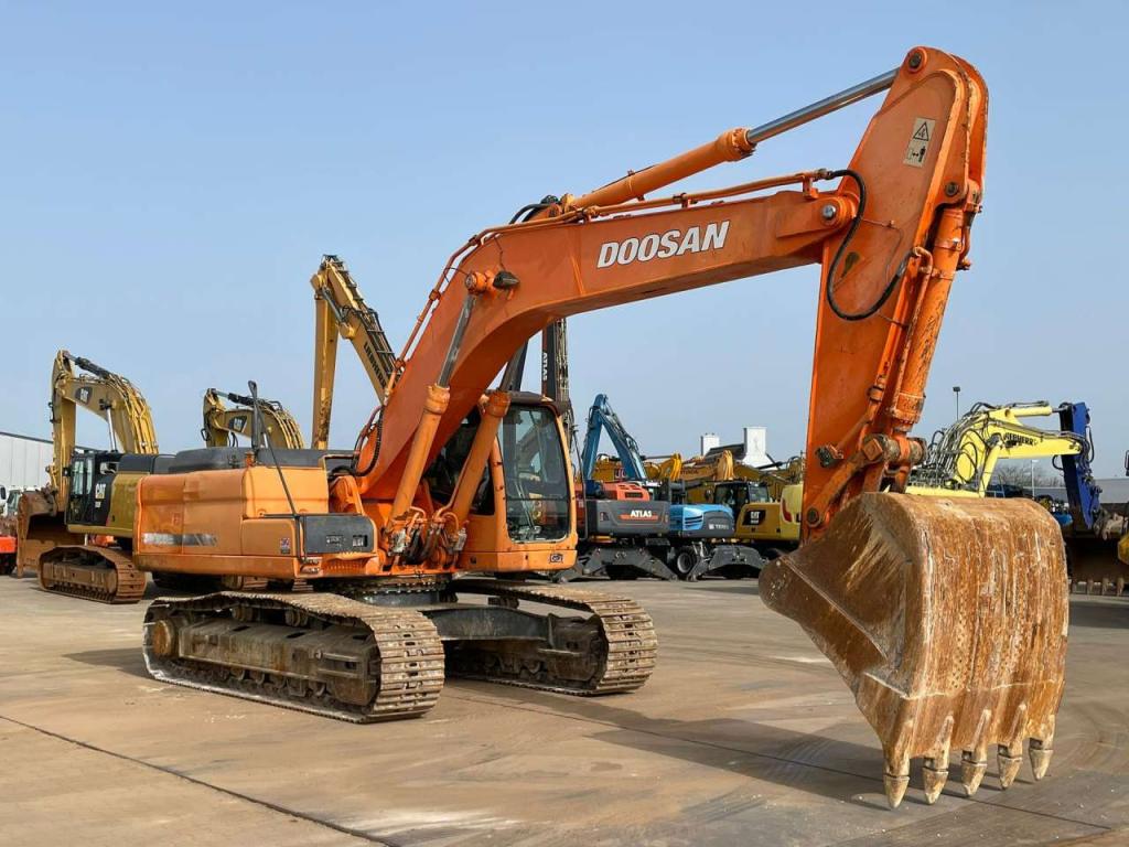 Doosan DX300LC Foto 7