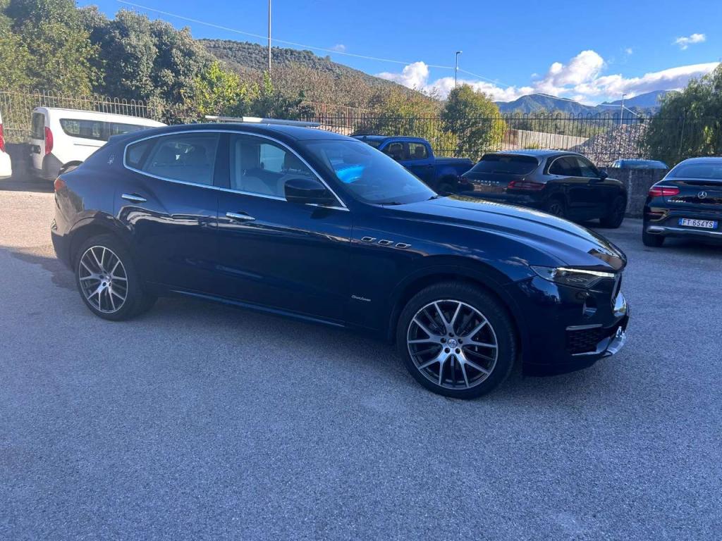 Maserati Levante Granlusso 3.0V6 Foto 10
