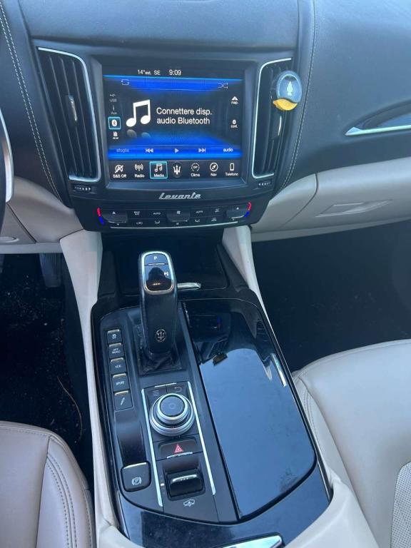 Maserati Levante Granlusso 3.0V6 Foto 27