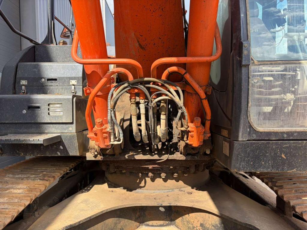 Hitachi ZX300LCN-6 Foto 10