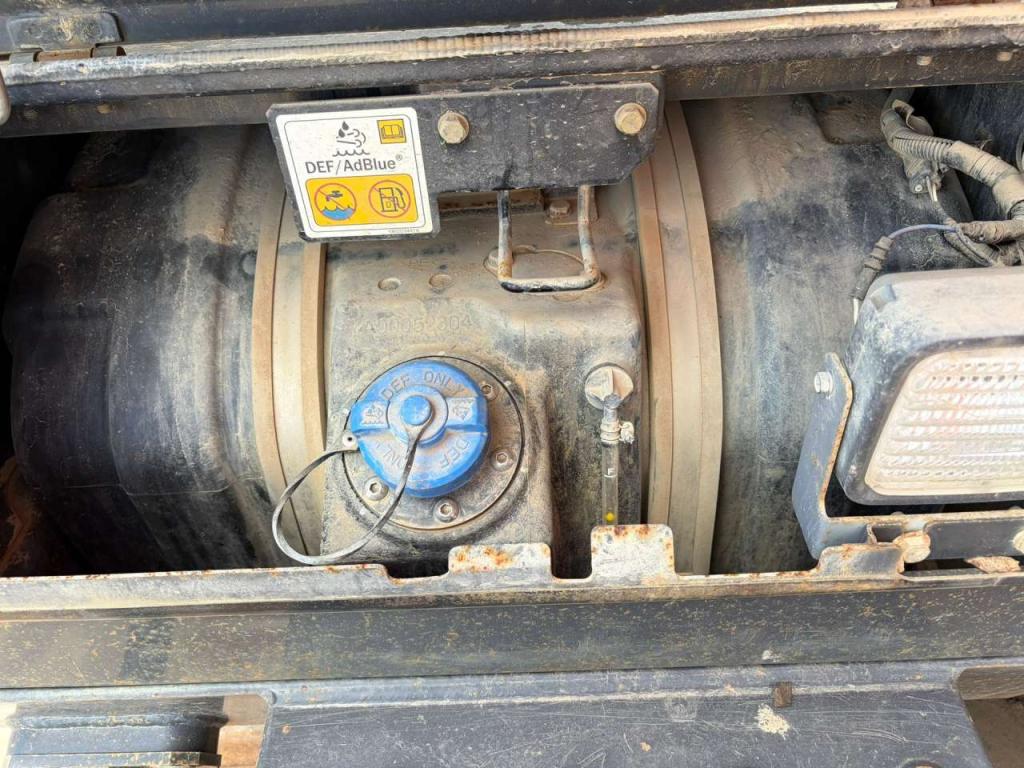 Hitachi ZX300LCN-6 Foto 29