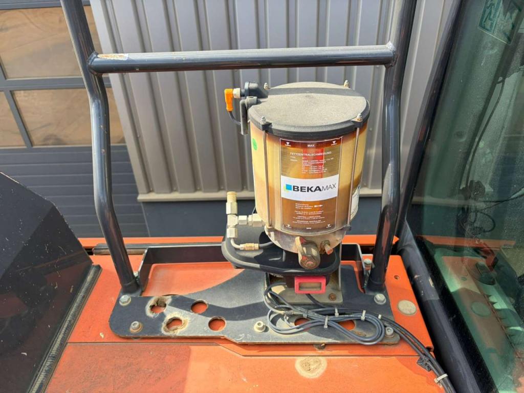 Hitachi ZX300LCN-6 Foto 30
