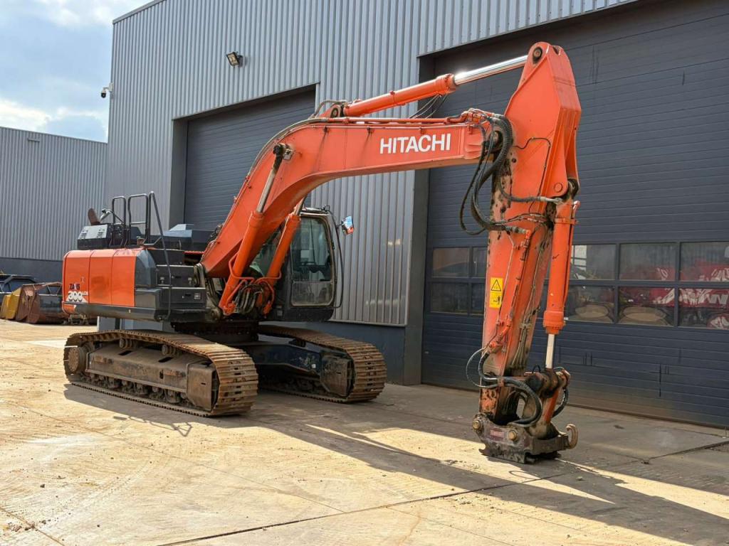 Hitachi ZX300LCN-6 Foto 7