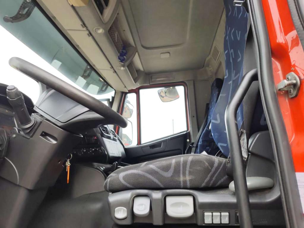Iveco STRALIS HI-STREET 260S31 Foto 8