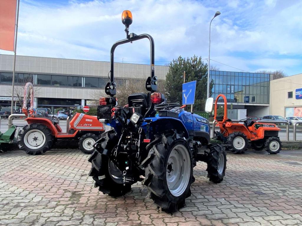 Solis S16 Doppia Trazione 4WD Foto 16
