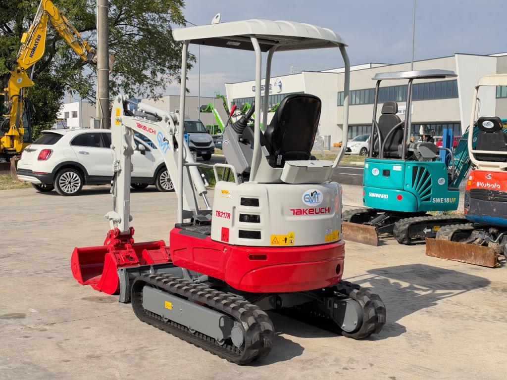 Takeuchi TB217R Foto 3