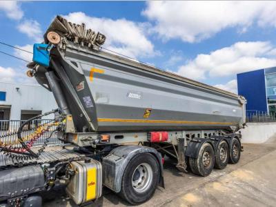Benalu HARDOX 26m3+BACHE vendida por Braem NV