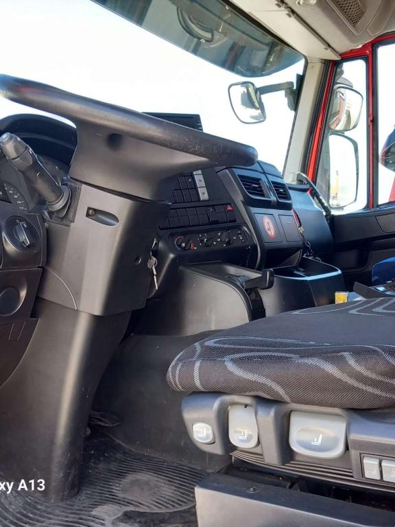 Iveco STRALIS HI-STREET 260S31 Foto 8
