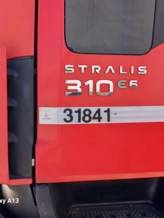 Iveco STRALIS HI-STREET 260S31 Foto 9