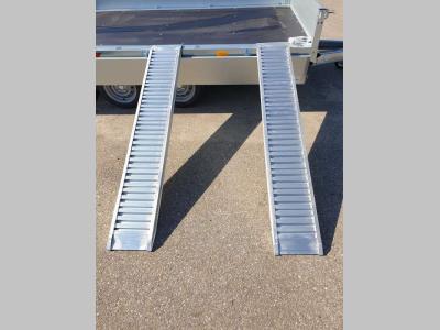 Coppia di rampe in alluminio Lunghezza 2.000 mm - Portata 1.800 kg vendida por Progetto Rampe