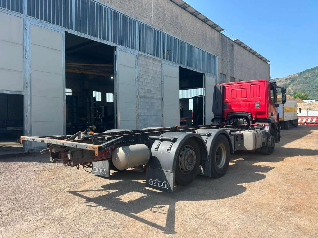 Iveco STRALIS HI-STREET 260S31 Foto 10